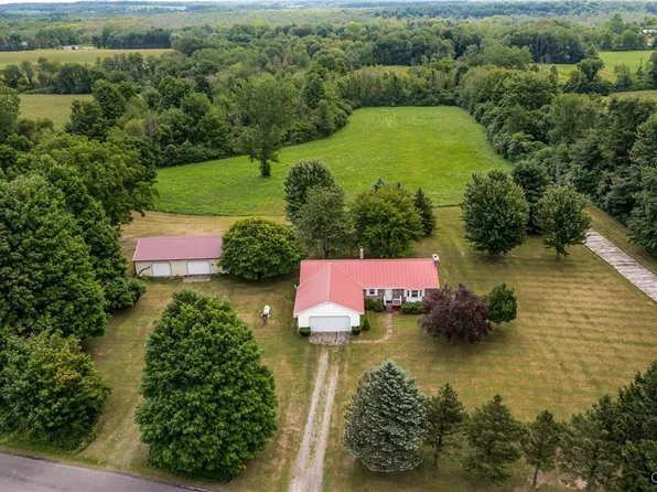 11468 Calkins Rd, Cato, NY 13033