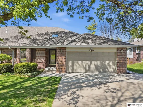 4835 S 71st St, Lincoln, NE 68516