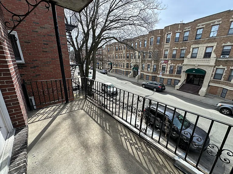194 Kelton St #2 — Photo 7