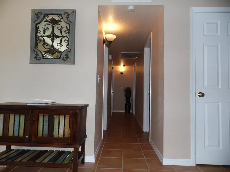 2886 Cisco Dr N — Photo 22
