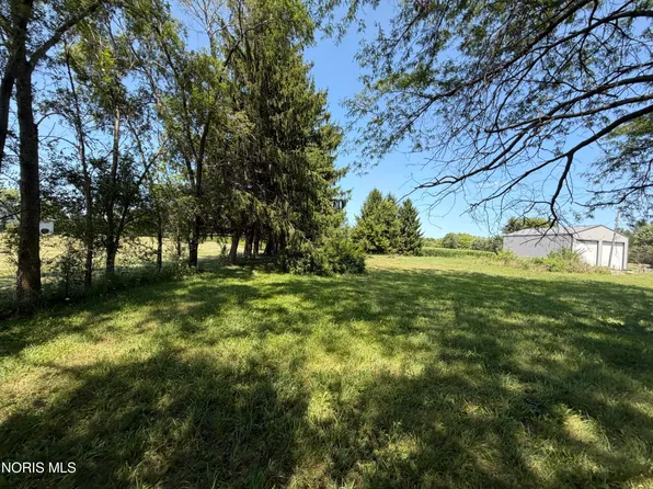 1420 Elmore Rd, Pemberville, OH 43450