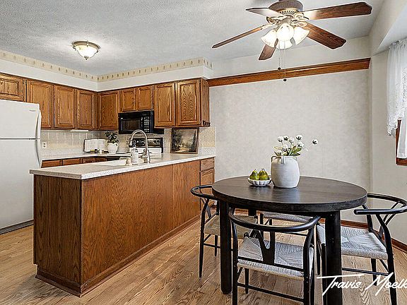 3rd image of 8537 Elkwood Dr SW #77