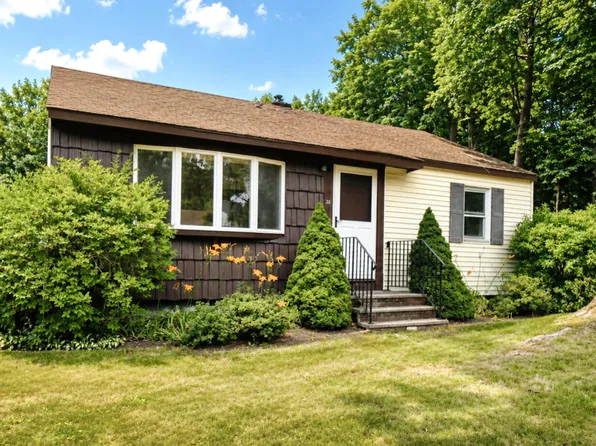 35 Newell Road, Yarmouth, ME 04096