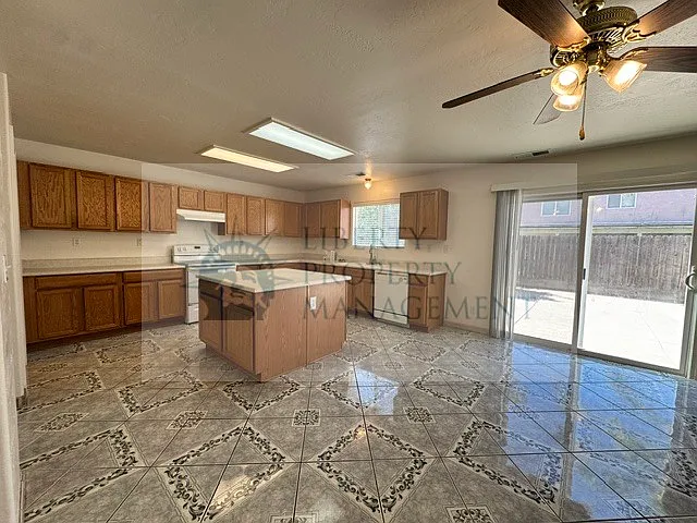 6206 E Bellaire Way — Photo 10