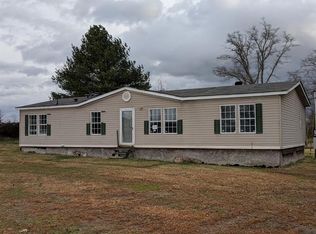 1205 A B Frazier Rd, Smithville, TN 37166