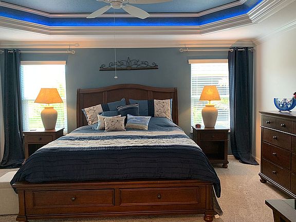2nd image of 4292 Valentine Ave