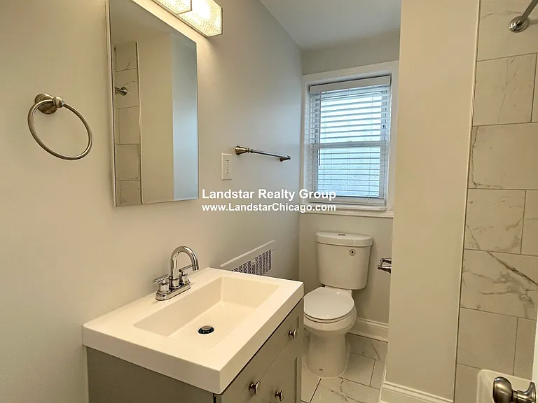 2715 W Berwyn Ave #1 — Photo 9