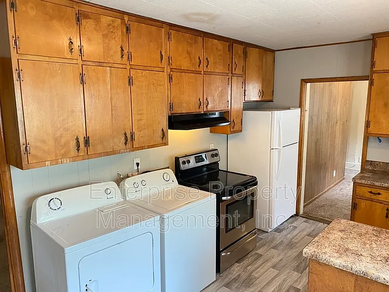 605 Houston St — Photo 9