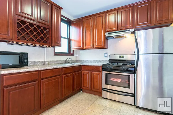 Rented by Highline Residential | media 10