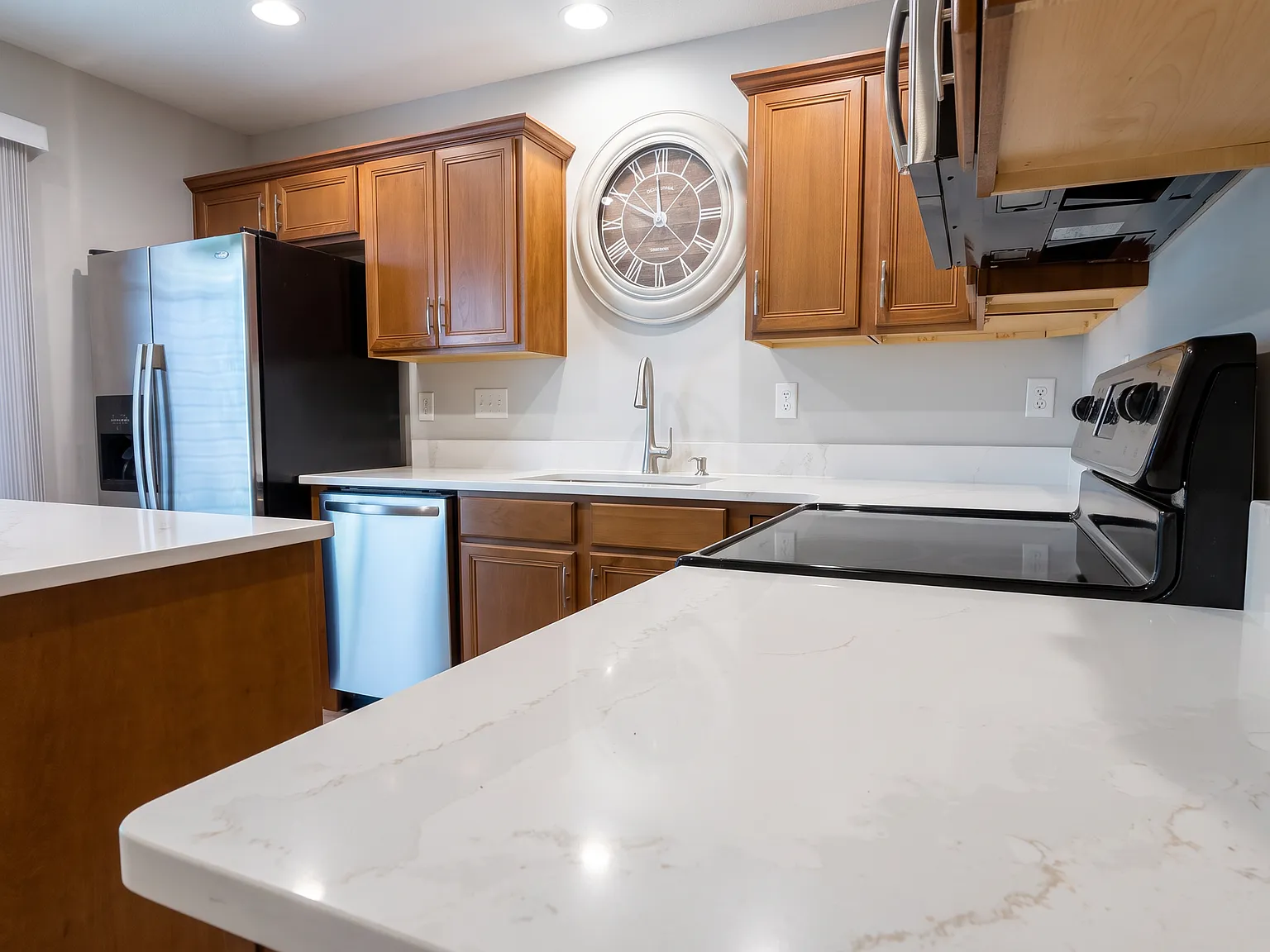 2 bed, 2.5 bath, 1309 sqft, $1,695 — Photo 1