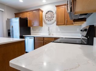 11015 Forest Landing Dr, Charlotte, NC 28213