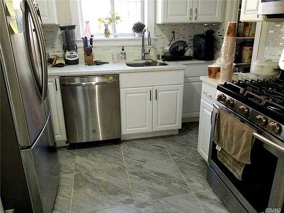 2nd image of 41-21 70th St Floor 1