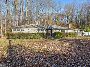 4916 Old Hill Rd, Wilmington, DE 19807