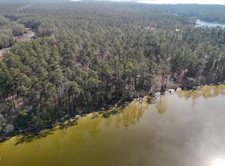 7 Sandy Point Rd, Scranton, NC 27875