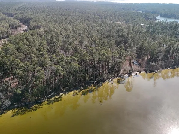 7 Sandy Point Rd, Sladesville, NC 27875