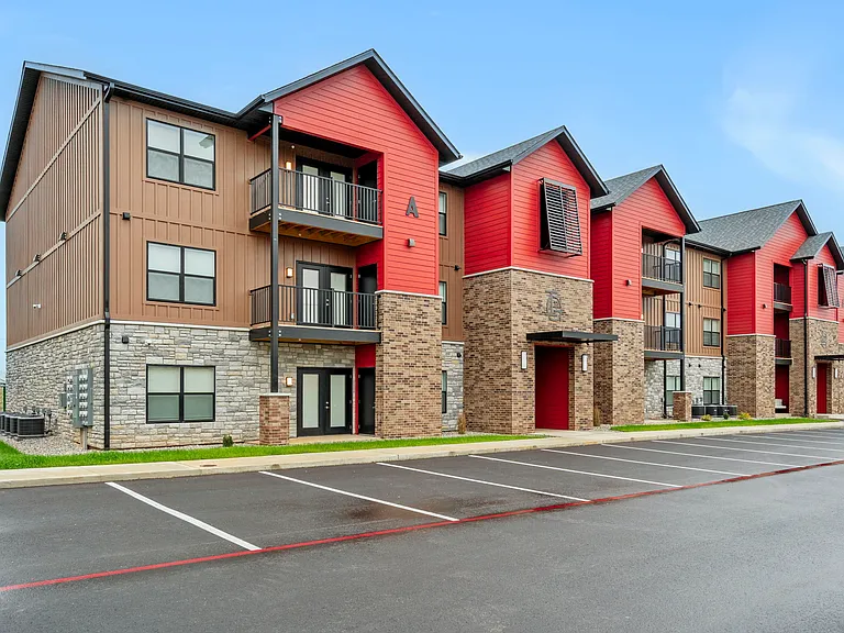Iron Grain District Apartments — Photo 5