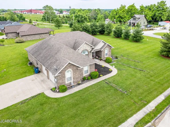 2390 Kirk Dr, Holts Summit, MO 65043