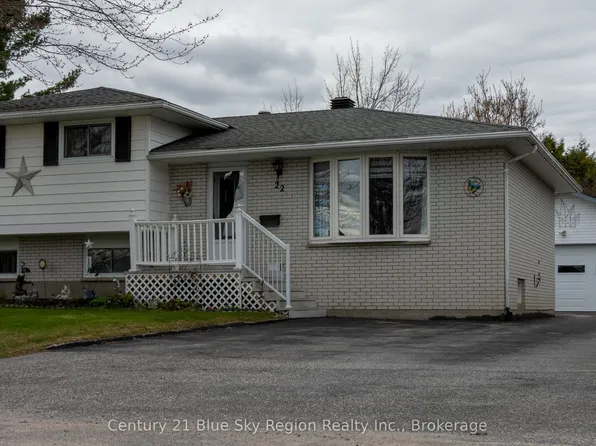 22 Nightingale Dr, North Bay, ON P1A 2R2