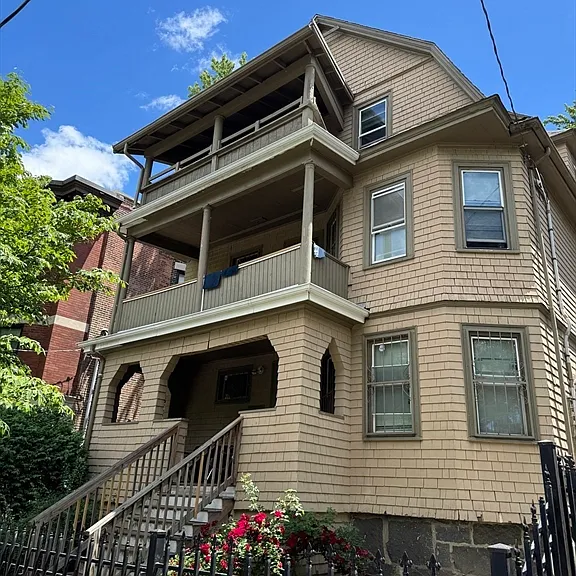 89 Waldeck St #3 — Photo 15