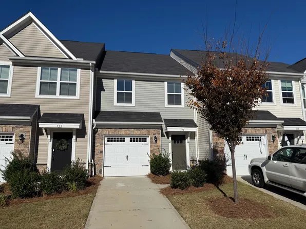 120 Carlow Ct, Simpsonville, SC 29680