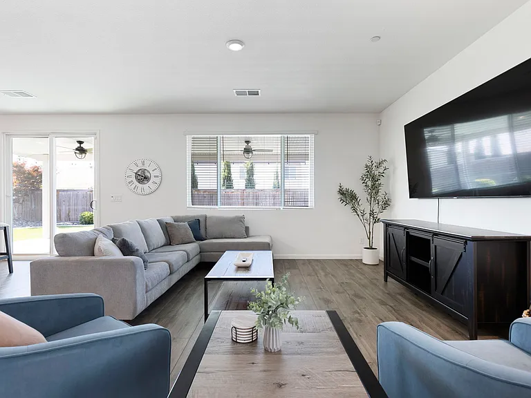 5303 Canter Ln — Photo 15
