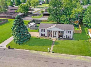 150 E Oakwood St, Morton, IL 61550