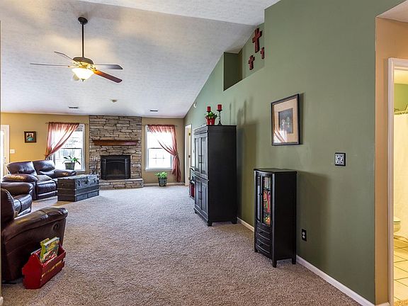 3rd image of 2777 Whiteberry Dr