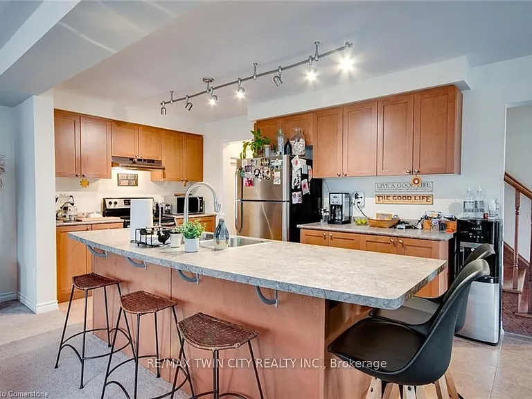 18 Blue Oak St — Photo 16