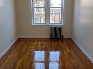 28-34 49th St #1, Astoria, NY 11103