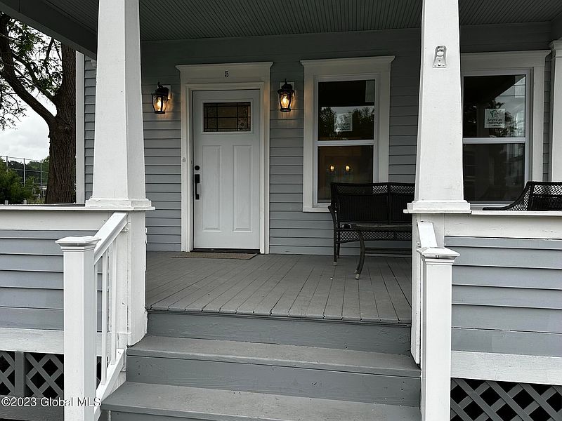 5th image of 5 Barton Avenue