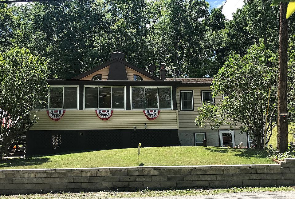 1st image of 77 Lakeside Dr