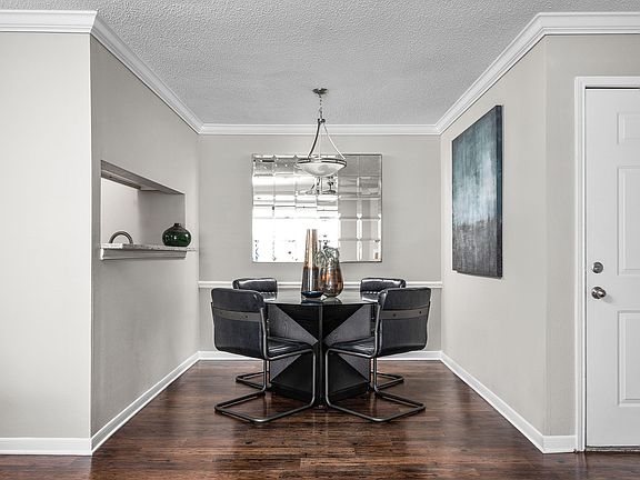 Open Dining Room with Pass Through Window - Arbors River Oaks