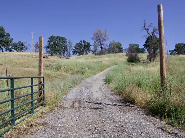 13204 Platina Rd, Igo, CA 96047