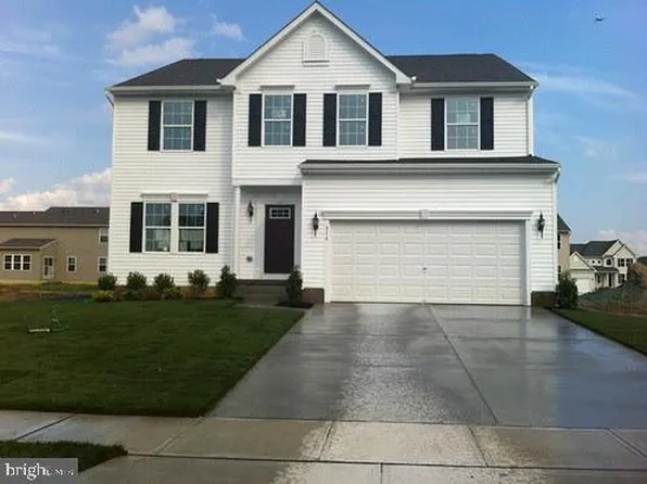 7 Montella Cir, Pottstown, PA 19464