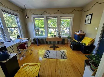 222 Logan Ave N #3 — Photo 5