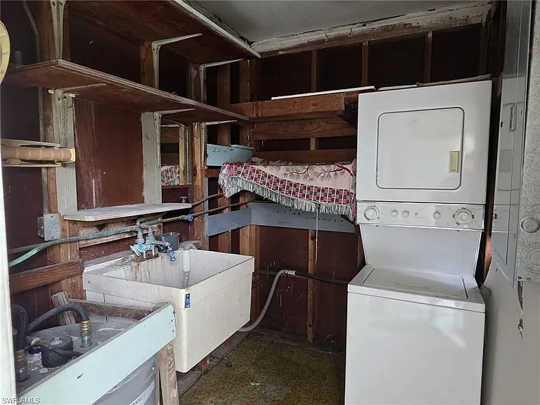 33 Broadway Cir — Photo 20
