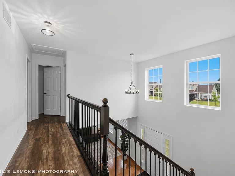 6816 Twin Falls Dr — Photo 13