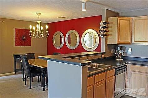 5th image of 2312 Remington Way APT 2205