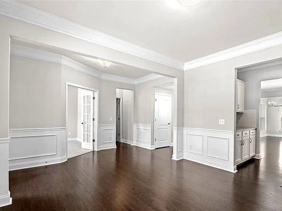 3rd image of 5425 Tilley Manor Dr