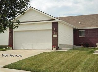 2315 City View Ct, Lincoln, NE 68521
