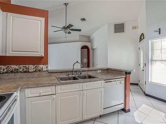 4th image of 3856 Bayshore Cir