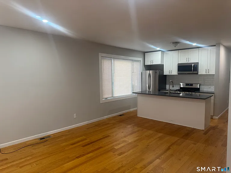 168-170 Kelsey St — Photo 5