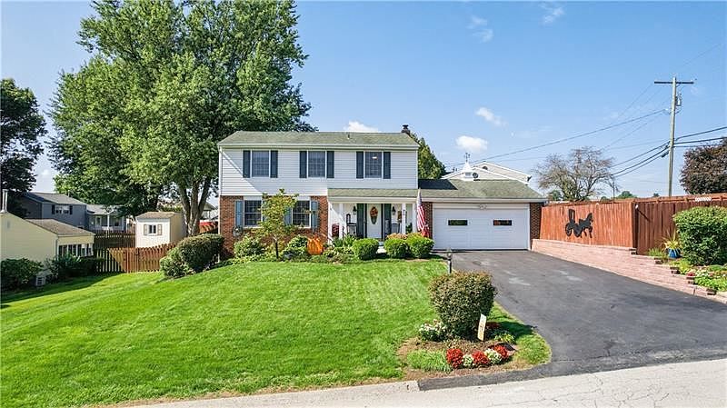 1st image of 202 Farmbrook Dr