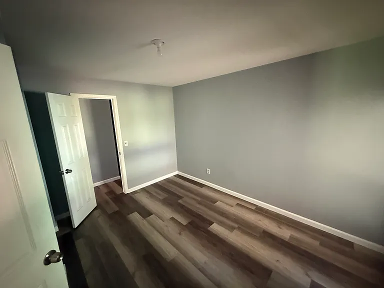 445 Waterford Dr — Photo 9