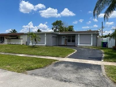 8531 NW 25th St, Sunrise, FL, 33322