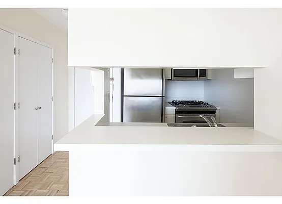 Rented by Warburg | media 14