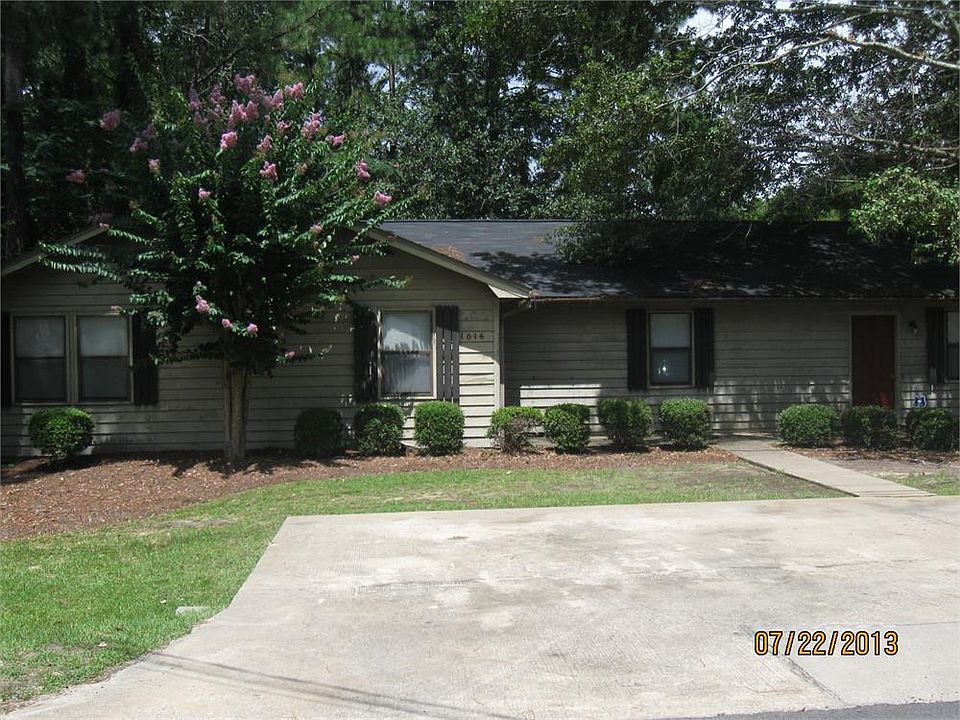 2nd image of 1018 Goff St