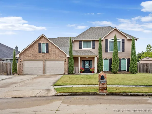 2700 Highwood Dr, Claremore, OK 74017