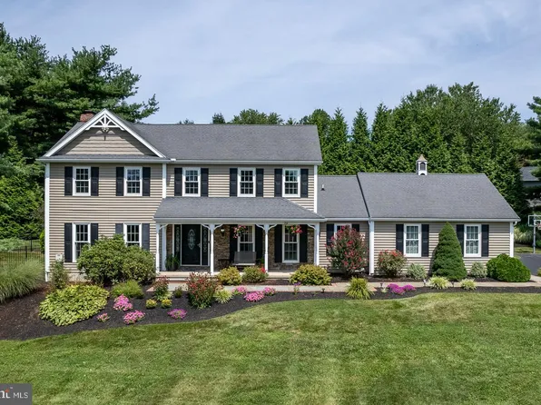 214 Whitestone Dr, Kennett Square, PA 19348