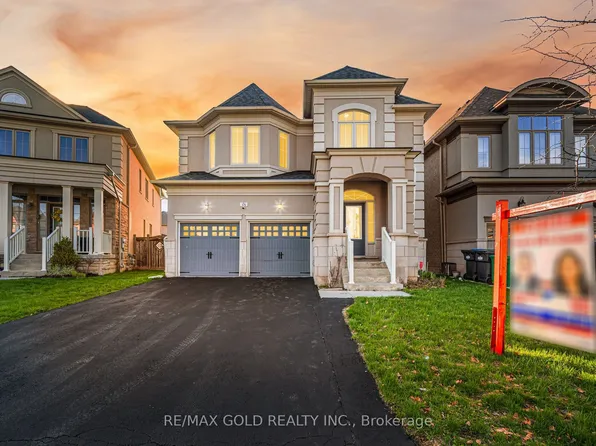 15 Junetown Cir, Brampton, ON L6X 0X7